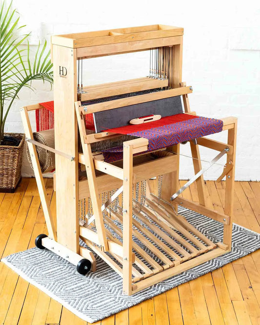 Harrisville Designs Model A8 Bodenwebstuhl mit 8 Schäften und 10 Tritten aus Hard Rock Maple